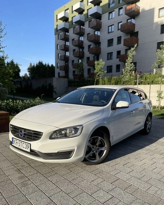Volvo V60 cena 41000 przebieg: 231000, rok produkcji 2013 z Kraków małe 191
